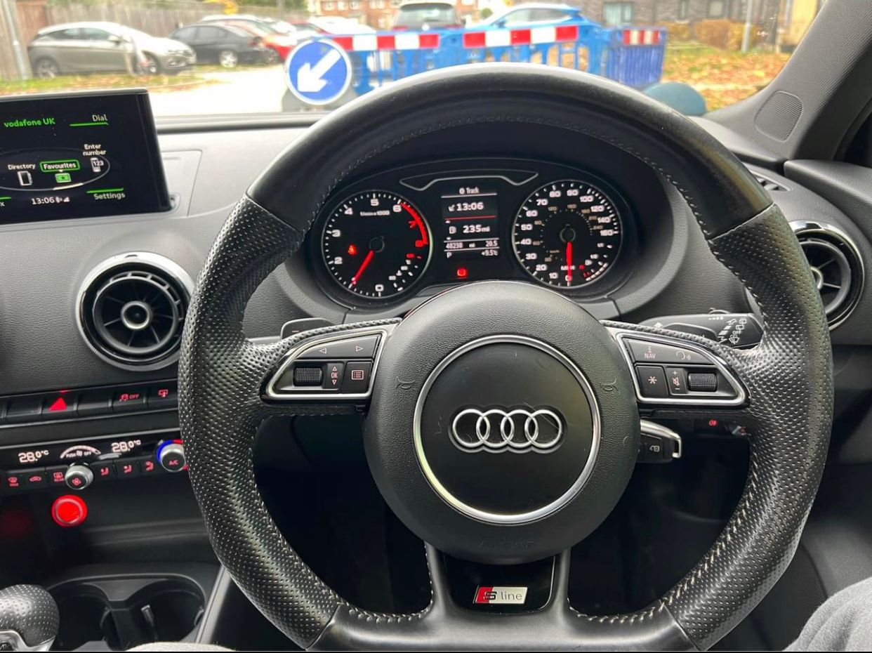 2014 AUDI A3 - Image 11