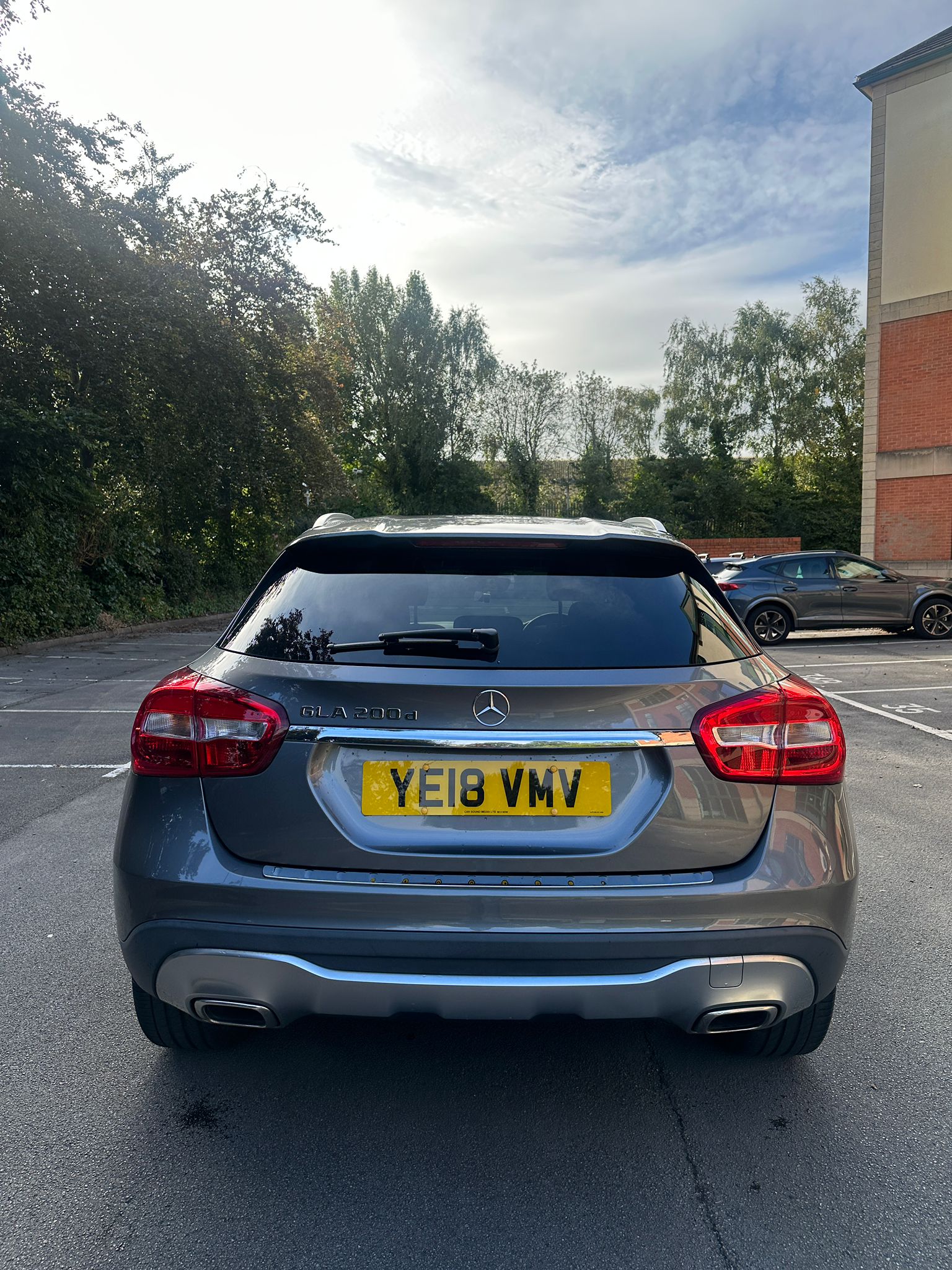 2018 Mercedes-Benz GLA 200d - Image 11