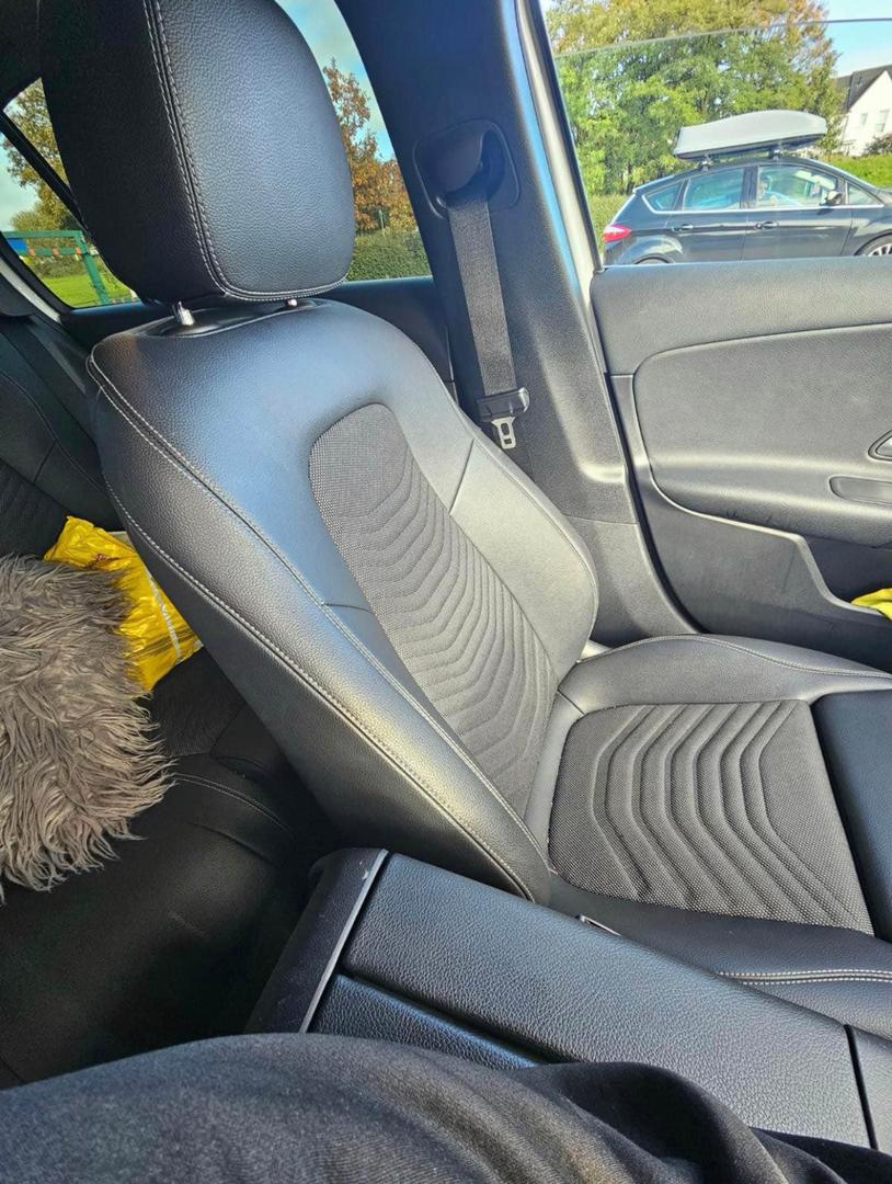 2021 Mercedes-Benz A180 - Image 5