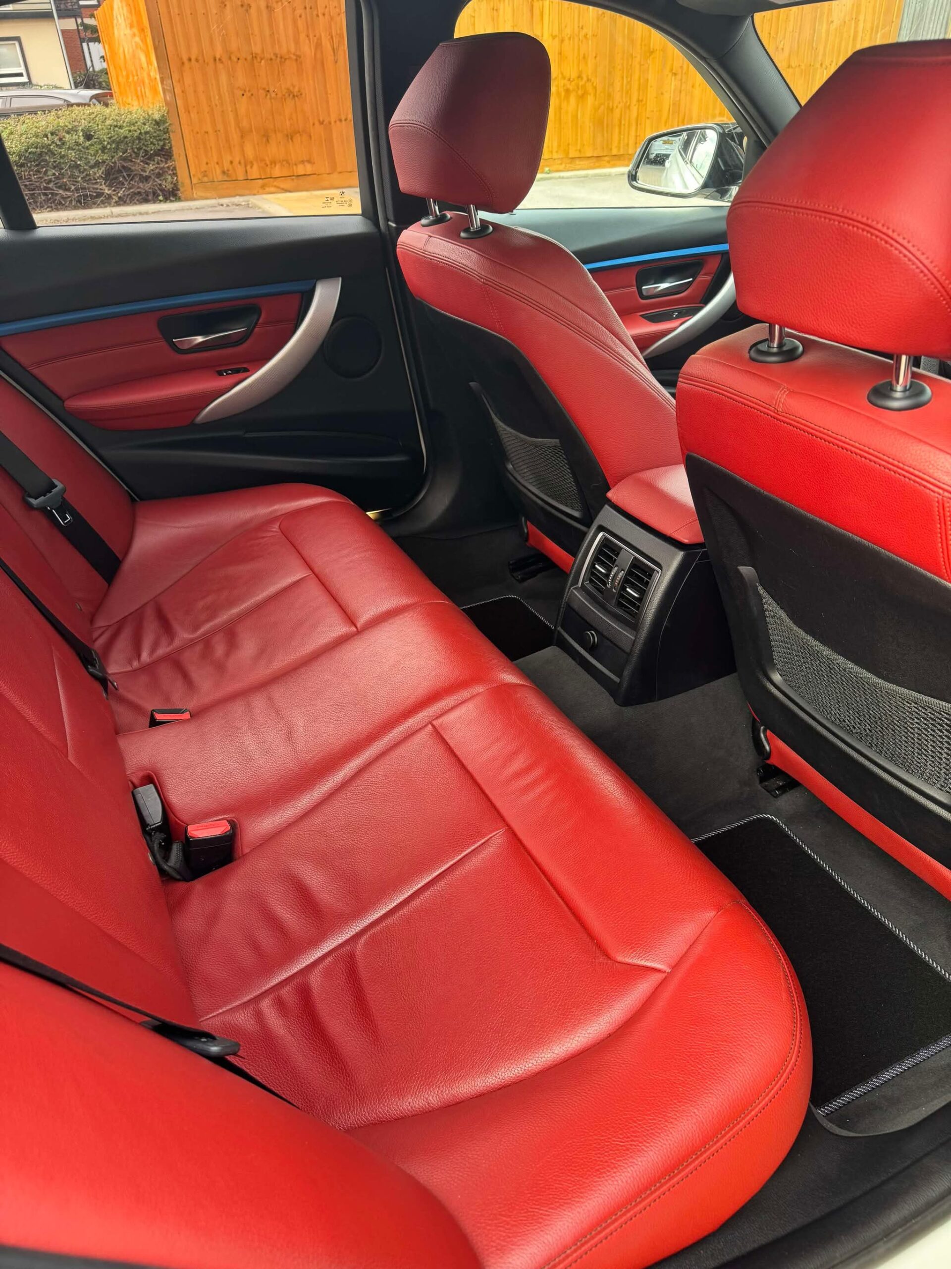 2017 BMW 330e M Sport - Image 10