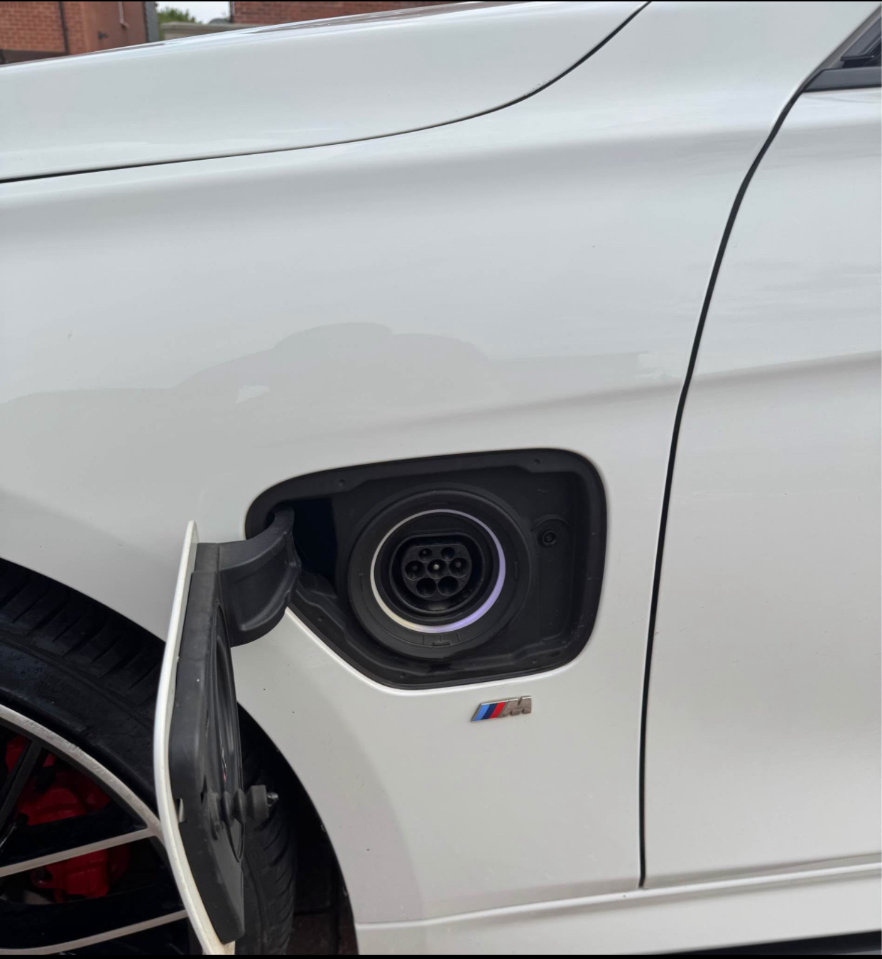 2017 BMW 330e M Sport - Image 16